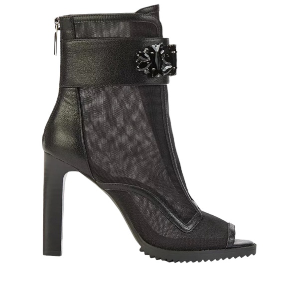 Karl Lagerfeld Paris Blayze Lug Sole 